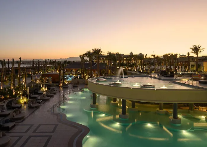 Al Kasr Sahl Hasheesh - Ultra Üdülőközpont Gurdaka