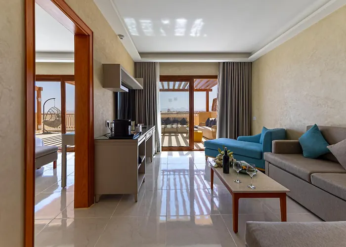 Üdülőközpont Al Kasr Sahl Hasheesh - Ultra